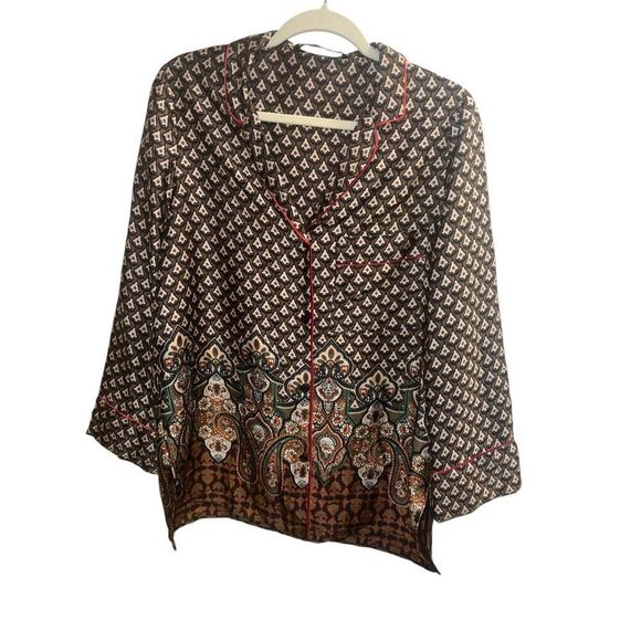 ✨ZARA PRINTED SZ MEDIUM SHIRT WITH PIPING✨ - Picture 5 of 7